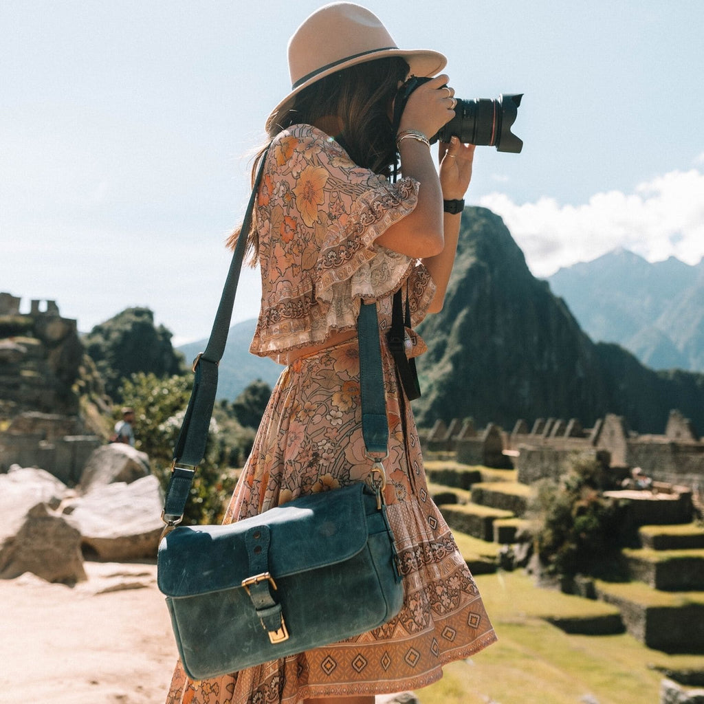 MegaGear Torres Top Grain Leather Camera Messenger Bag for Mirrorless