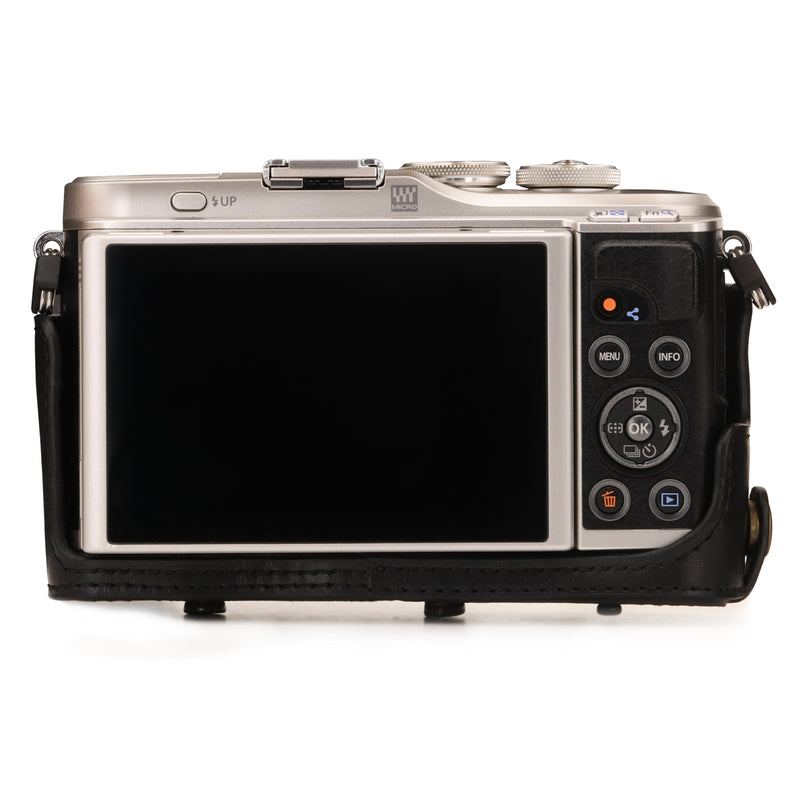 MegaGear Olympus PEN E-PL10, PEN E-PL9 (14-42mm) Ever Ready Leather Camera Case and Strap