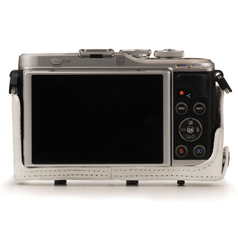 MegaGear Olympus PEN E-PL10, PEN E-PL9 (14-42mm) Ever Ready Leather Camera Case and Strap