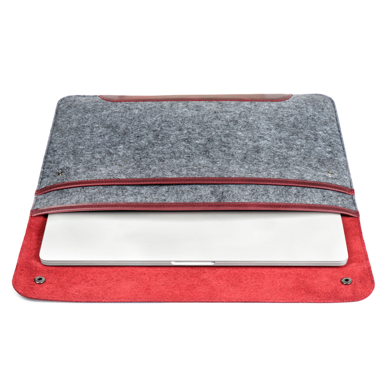 MegaGear Fine Leather and Fleece Sleeve Bag for MacBook Pro, MacBook Air and iPad Case