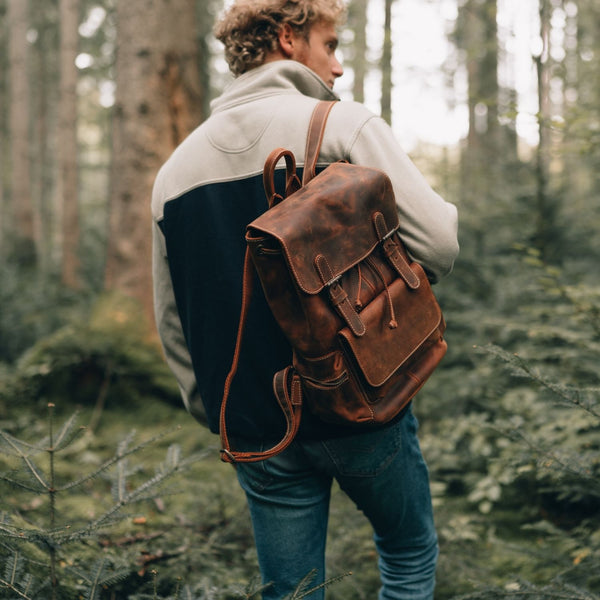 MegaGear Valley Handcrafted Top Grain Leather Backpack