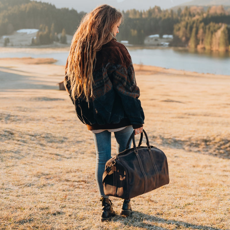 CATANZARO- Unisex handmade genuine leather travel bag with italian