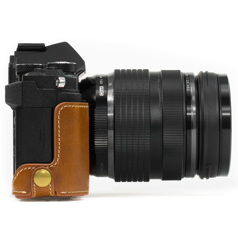 MegaGear Olympus OM-D E-M5 Mark II Ever Ready Leather Camera
